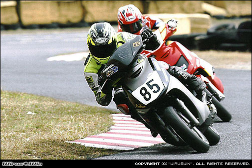 WirusWin専属ライダー 長谷部 選手